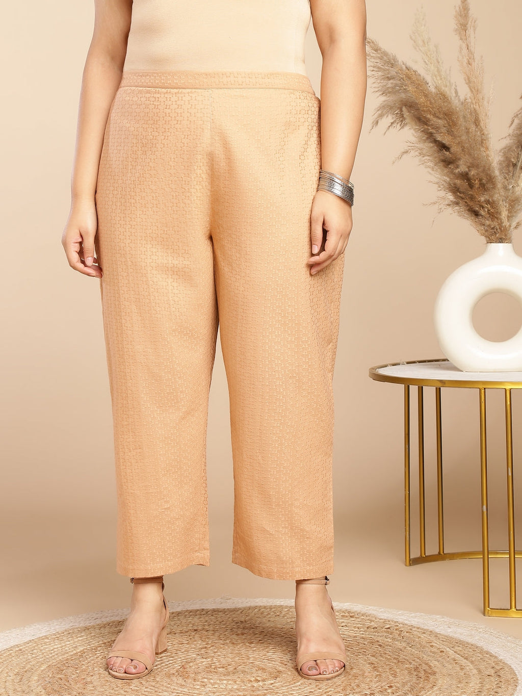 Janasya Pleated Jacquard Peach Self Design V-Neck Co-Ords