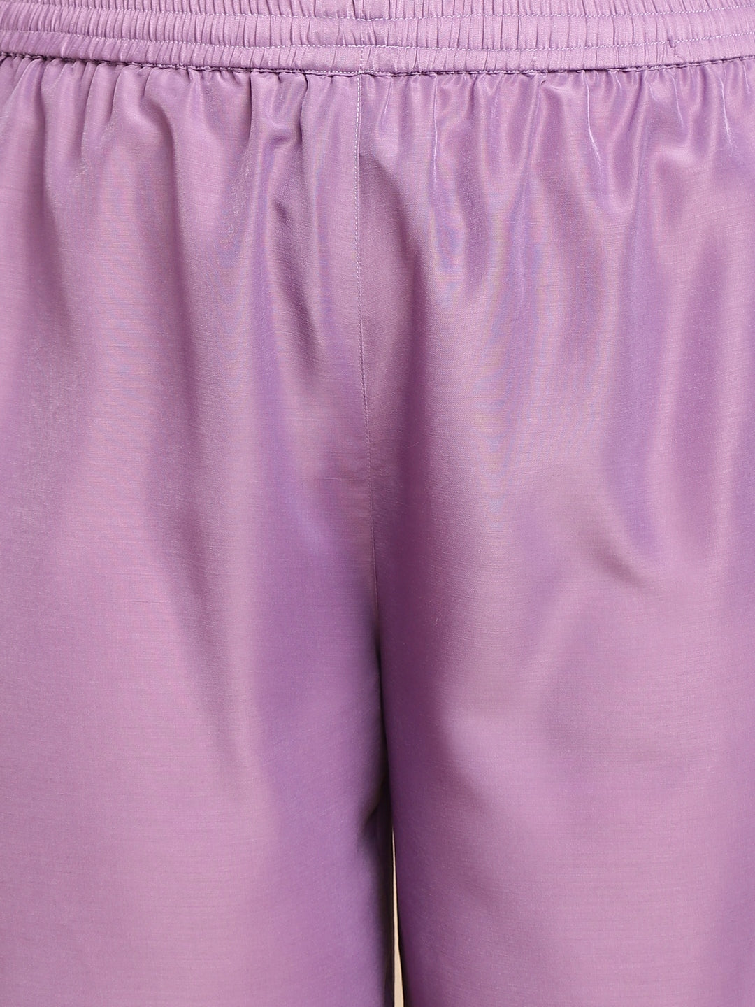 Janasya Pleated Muslin Lavender Embroidered V-Neck with Band Collar Kurta & Bottom
