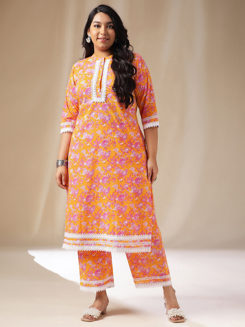 Janasya Straight Cambric Orange Floral Band Collar Kurta & Bottom