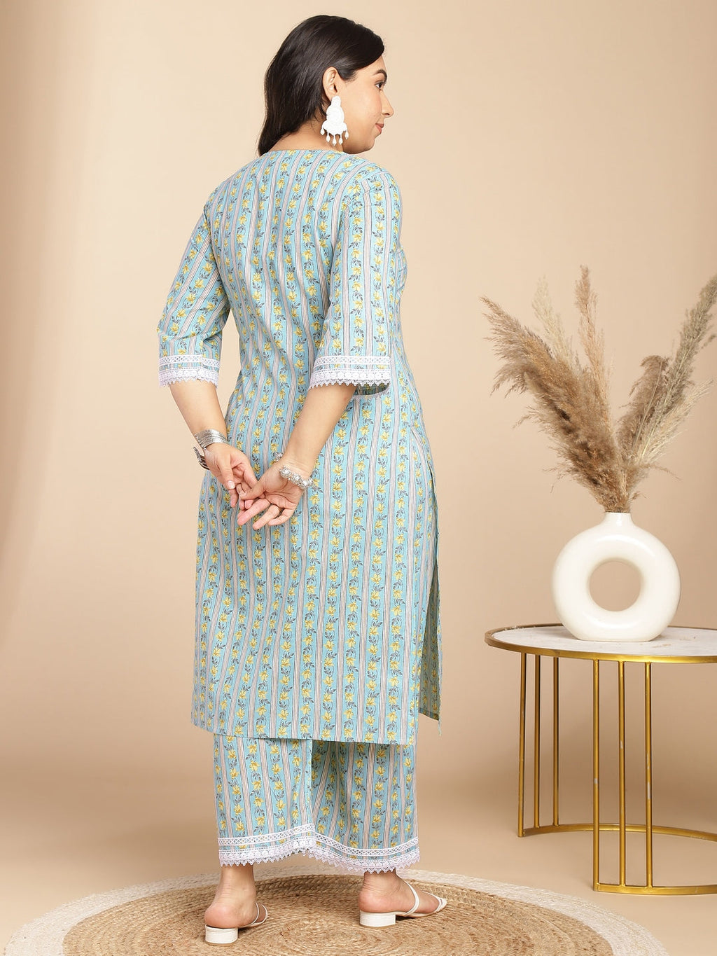 Janasya Regular Cotton Cambric Light Blue Floral Notch Neck Kurta Set