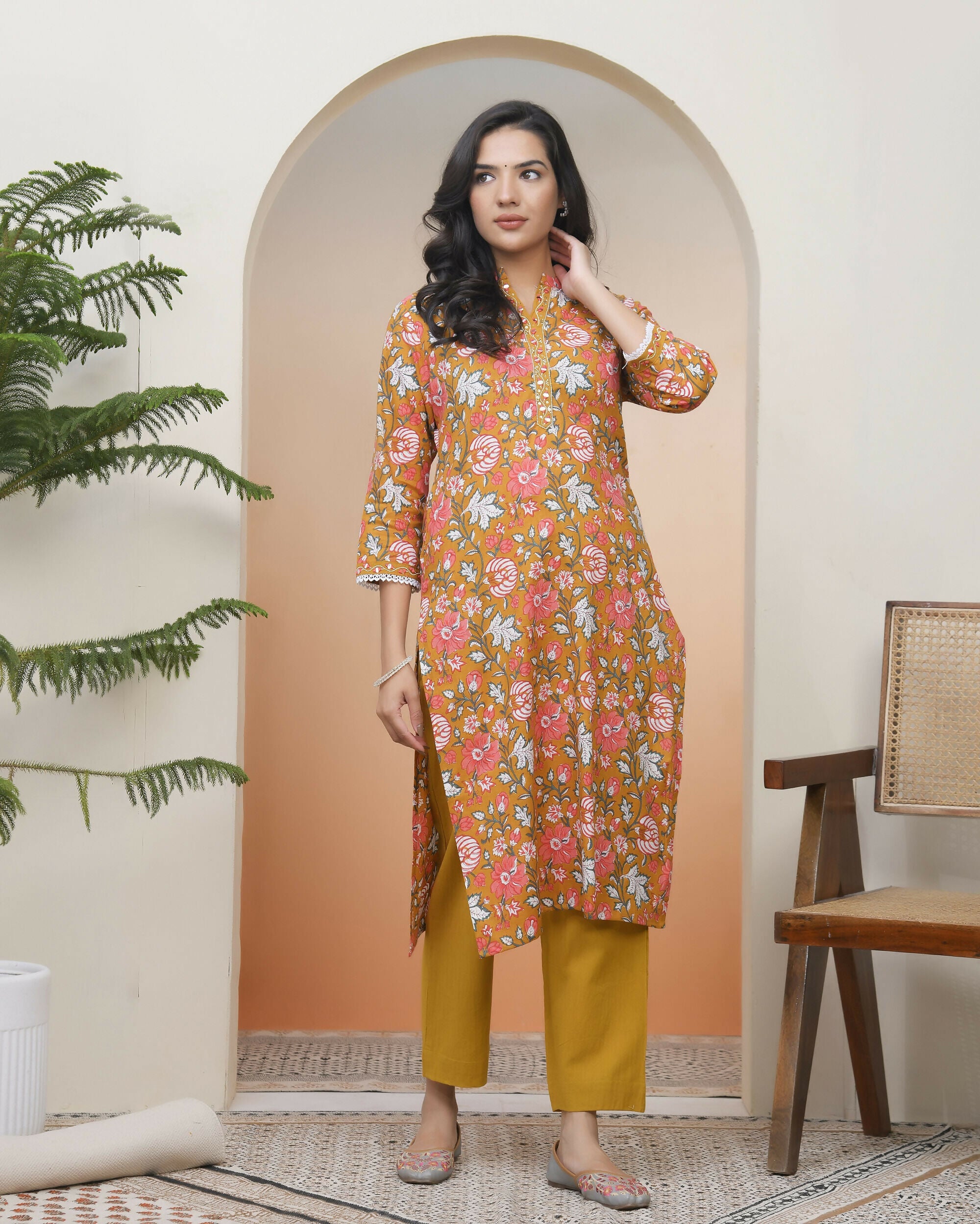 Vaasva Women Mustard Cotton Printed Straight Kurti With Pant