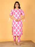 Aramya Straight Soft Cotton Foliage Print Women's Kurta Set - Pink