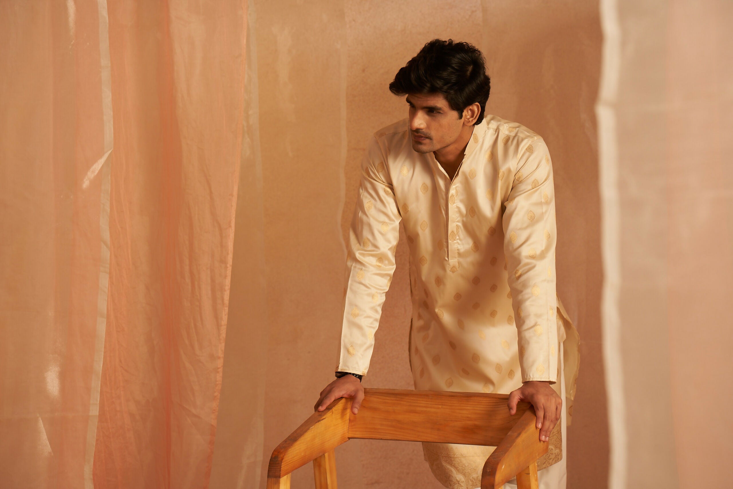Off White Viscose Wevon Designer Men's Kurta Set - Mahotsav