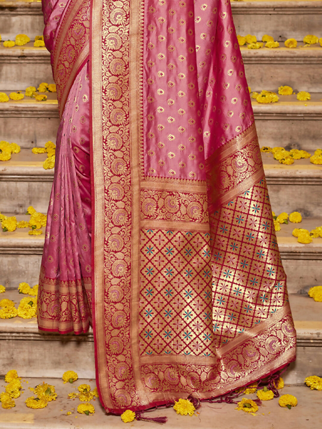 Shree Shyam Fashion Banarasi Silk Light Pink Saree