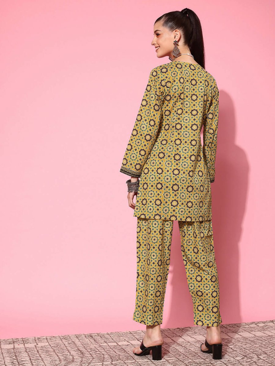 Ahalyaa Women's Traditional Wear Co-ods - Mustard