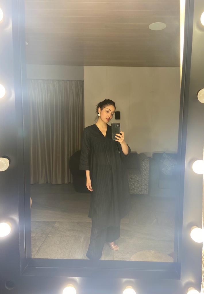 trueBrowns Black Dobby Flared Slit Kurta Pant Set