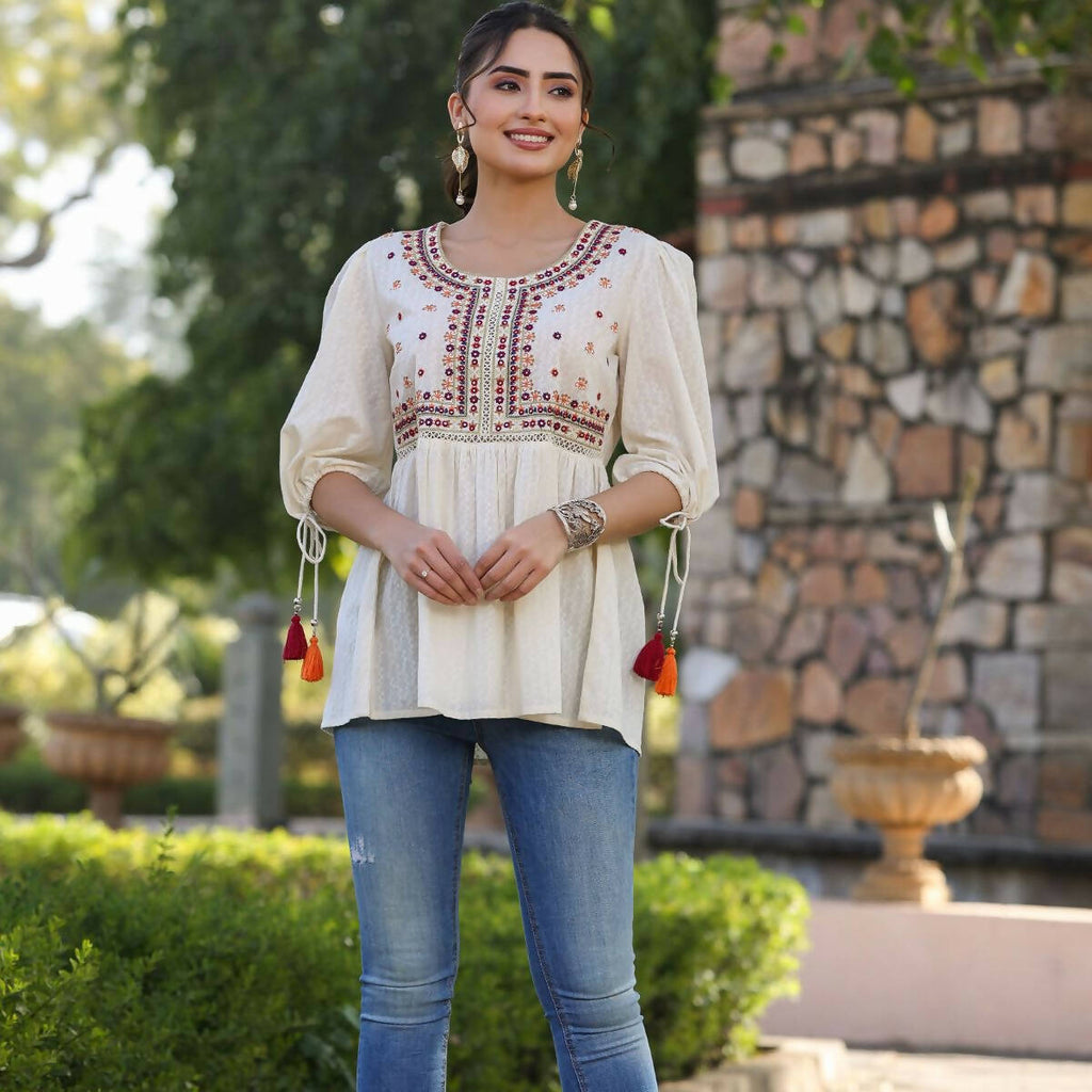 Juniper Women's Offwhite Cotton Solid With Embroidered Straight Tunic