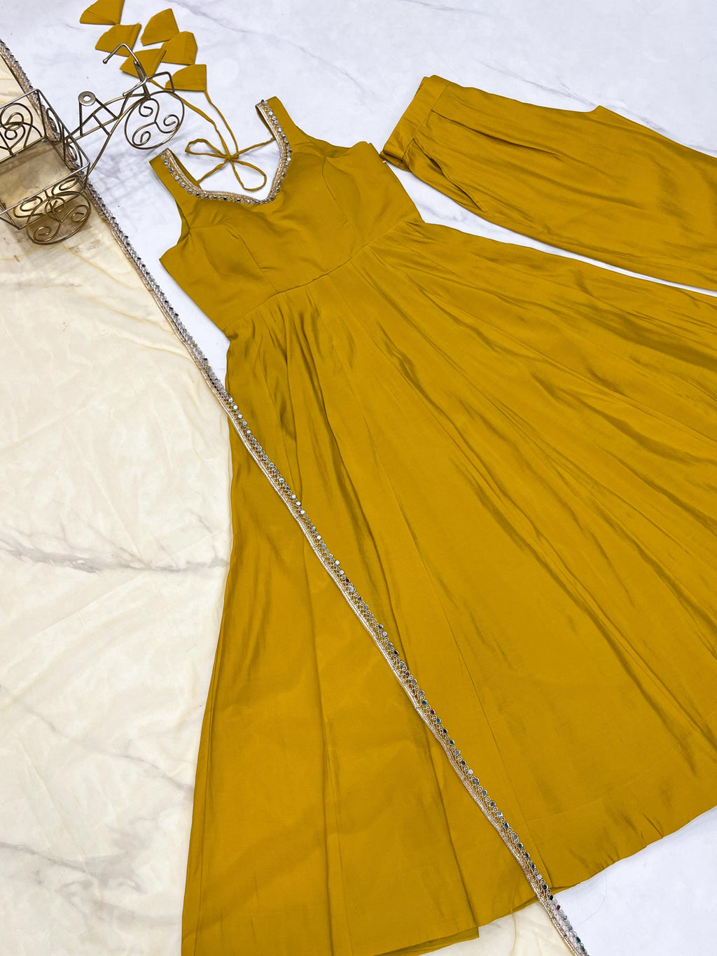 Lorenvalley Fashion Yellow Pure Romansilk Chanderi Fabric Yoke Fancy Lace Work Anarkali Kurta Pant With Dupatta Set