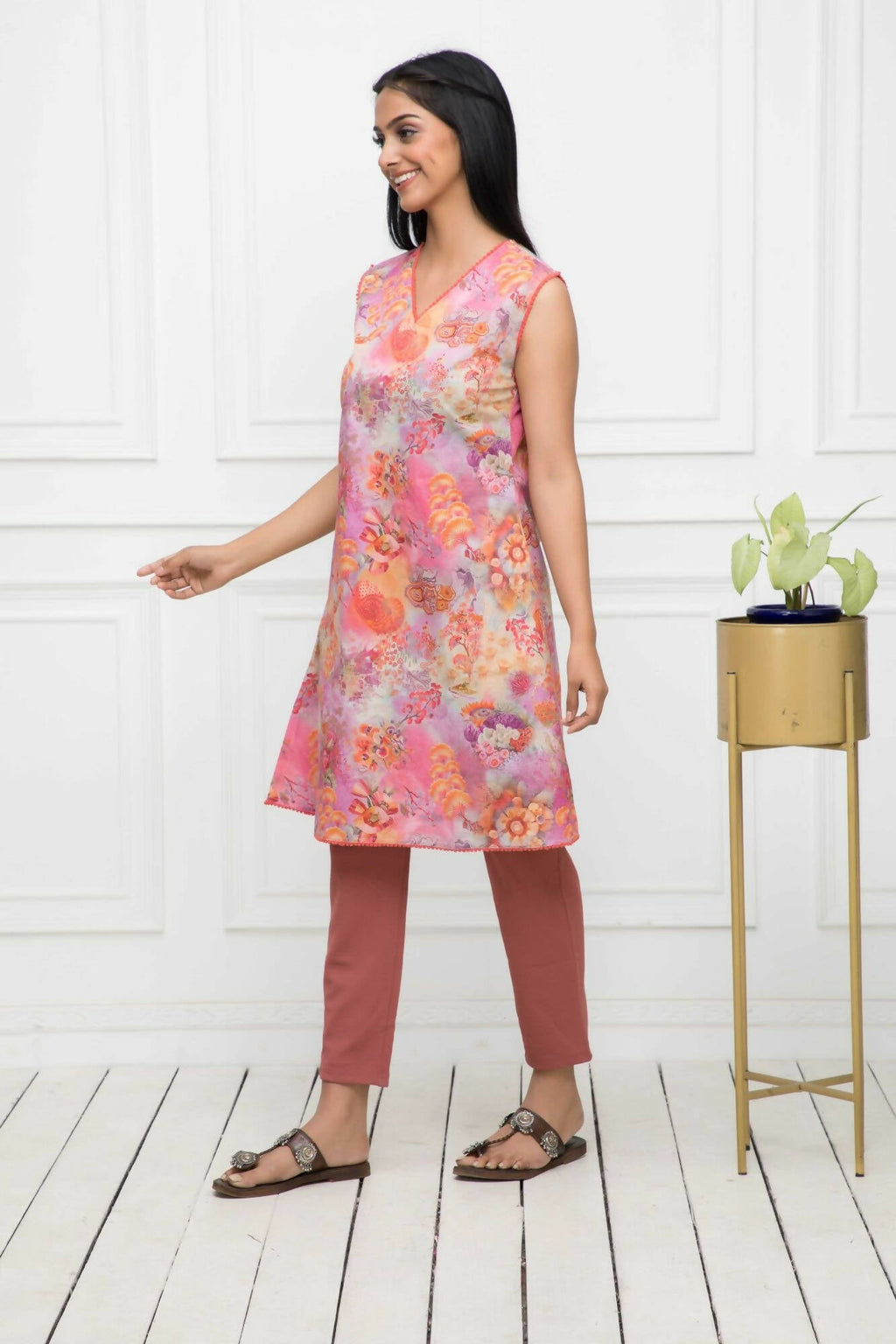 Myshka Women Multi-Floral Rayon A-Line V-Neck Kurtis