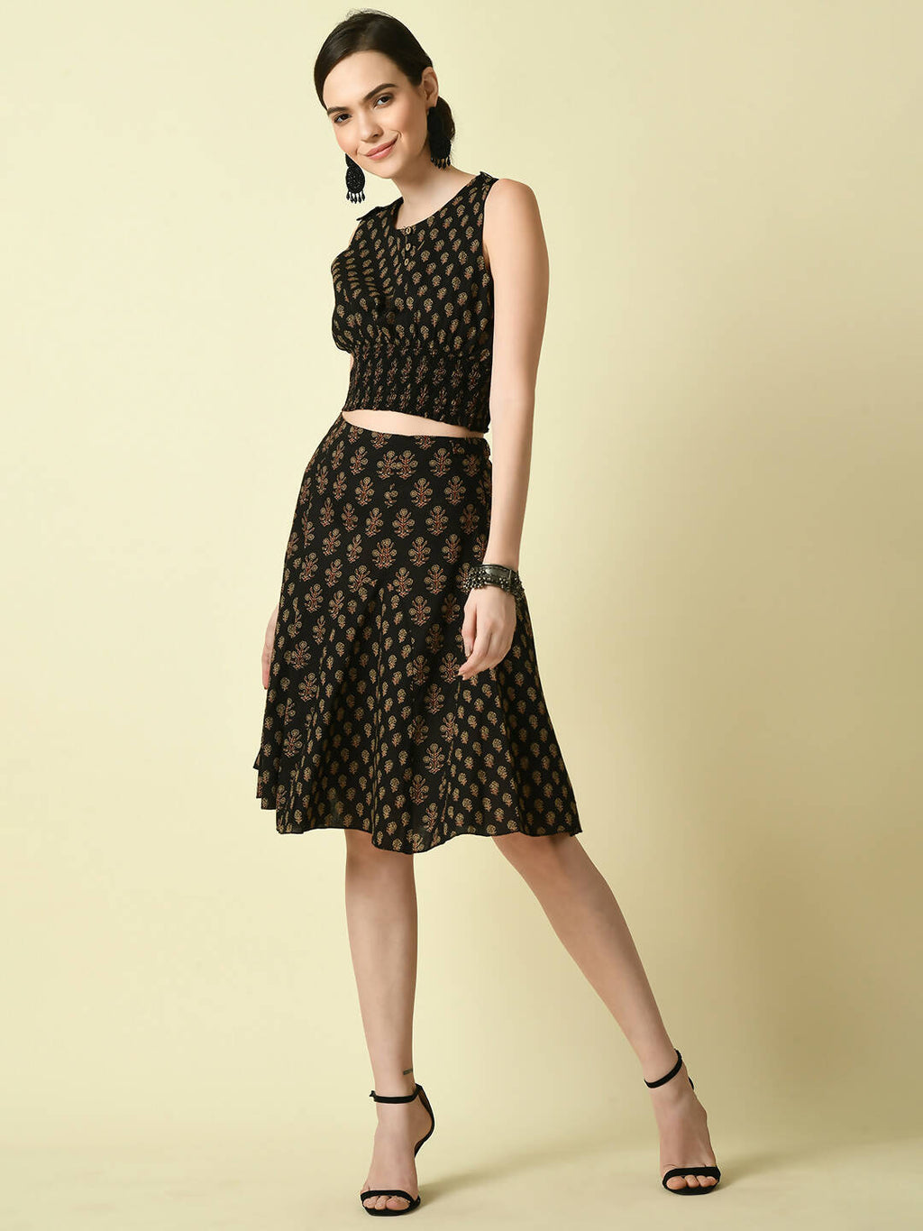 Myshka Women's Black Round Neck Top With Skirt