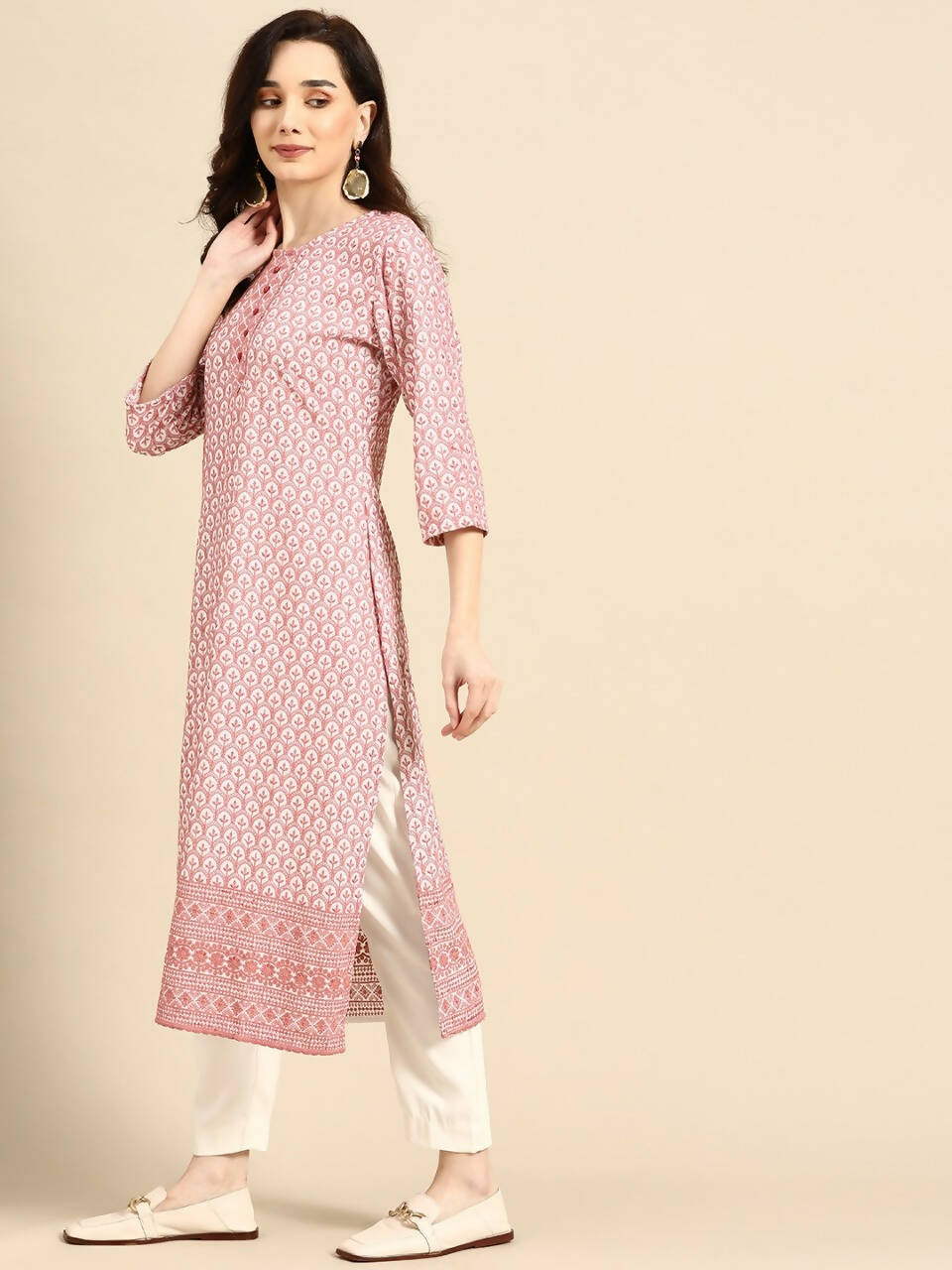 Deeps women's Pink Embroidered Rayon Kurta