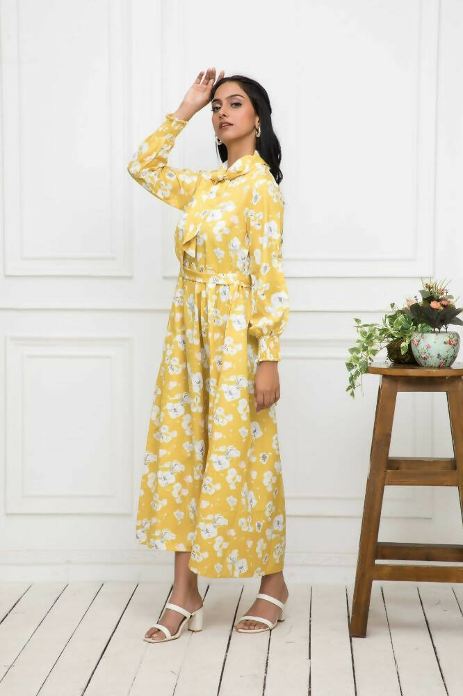 Myshka Women Yellow-Floral Rayon A-Line Shirt Collar Dress