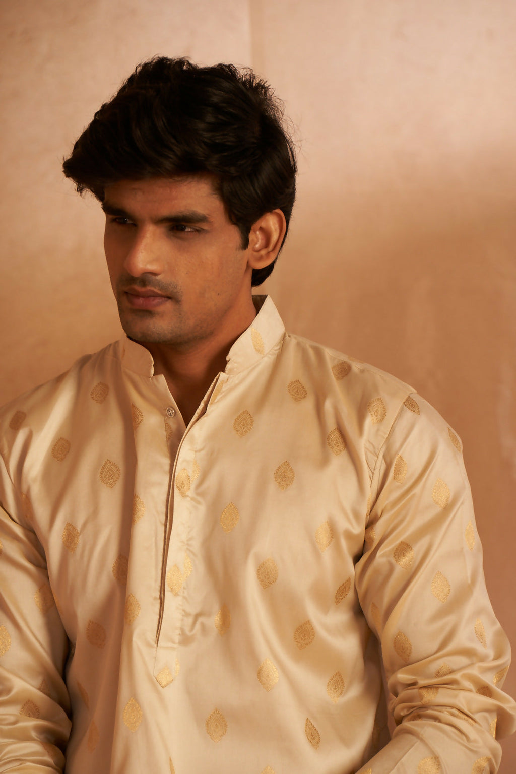Off White Viscose Wevon Designer Men's Kurta Set - Mahotsav