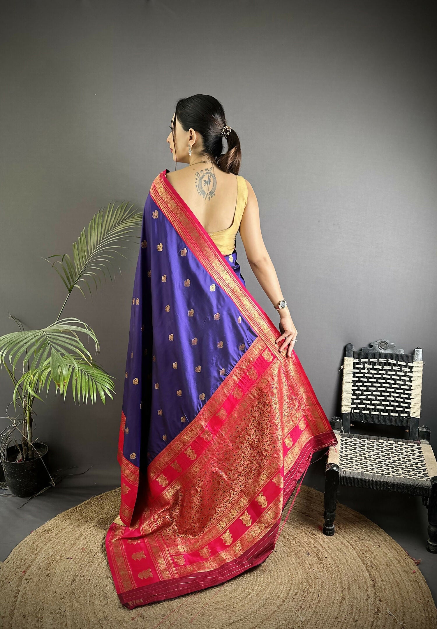 Joban Fashion Navy Blue Banarasi Soft Silk Woven Butti Saree