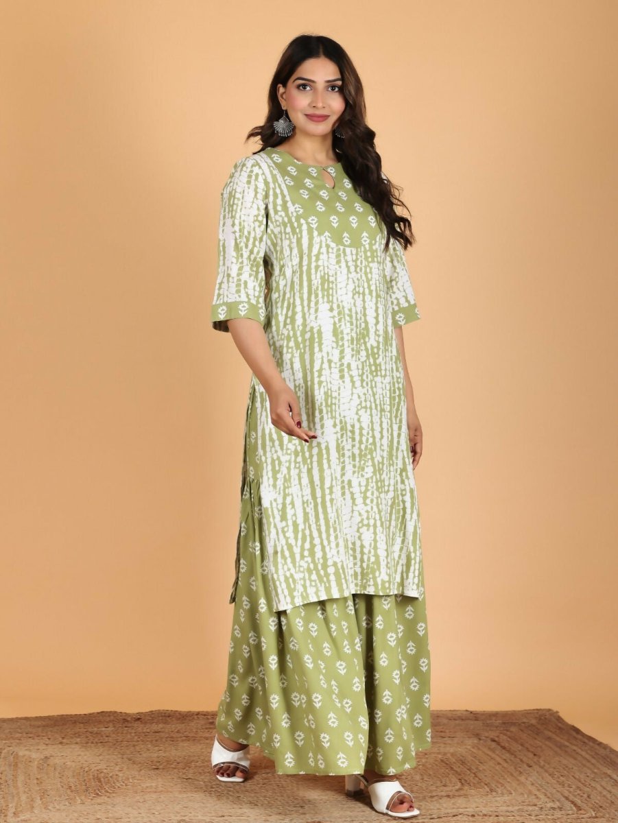 Aramya Straight Rayon Tie-Dye Print Women's Kurta - Green