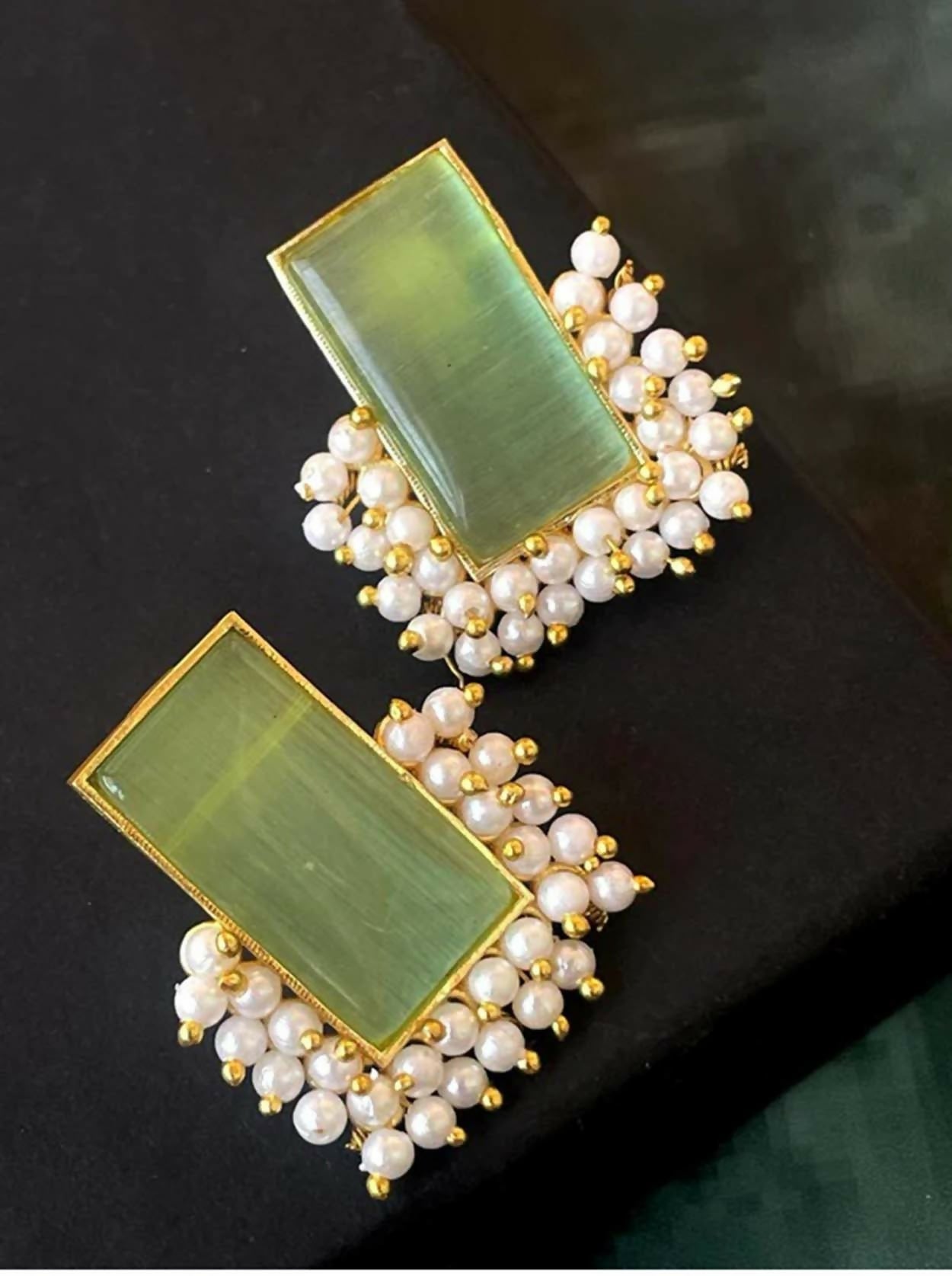 Joban Fashion Monalisa Stone Beaded Stud Earring