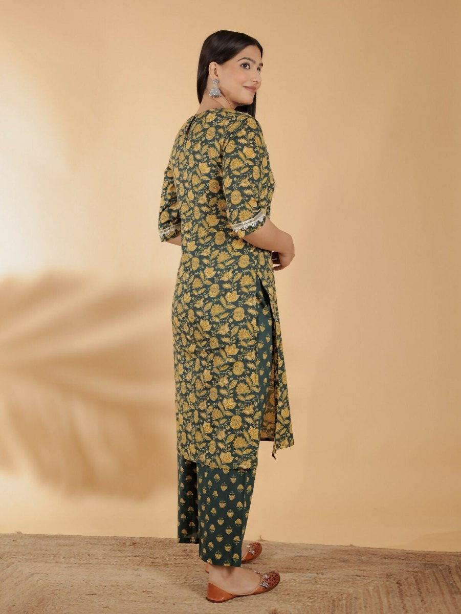 Aramya Green Soft Cotton Floral Straight Kurta for Women