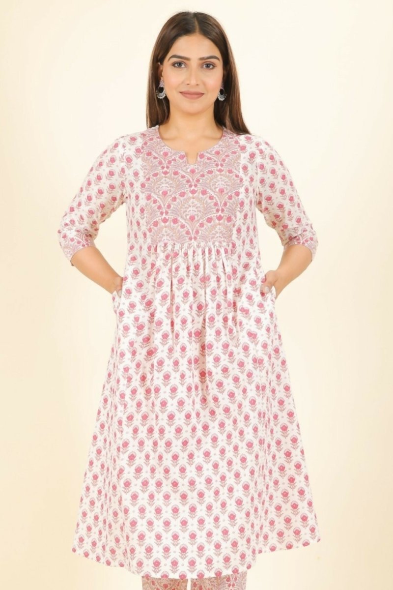 Aramya White Soft Cotton Floral Panelled Kurta for Women