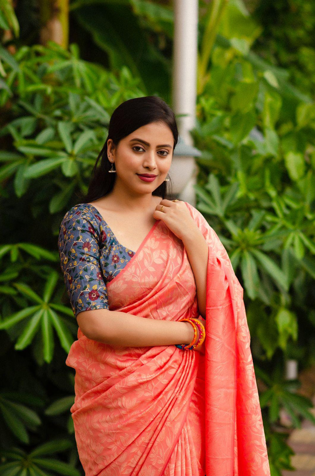 Pink Jute Silk Woven Design Saree with Unstitched Blouse - Hiral Fashion