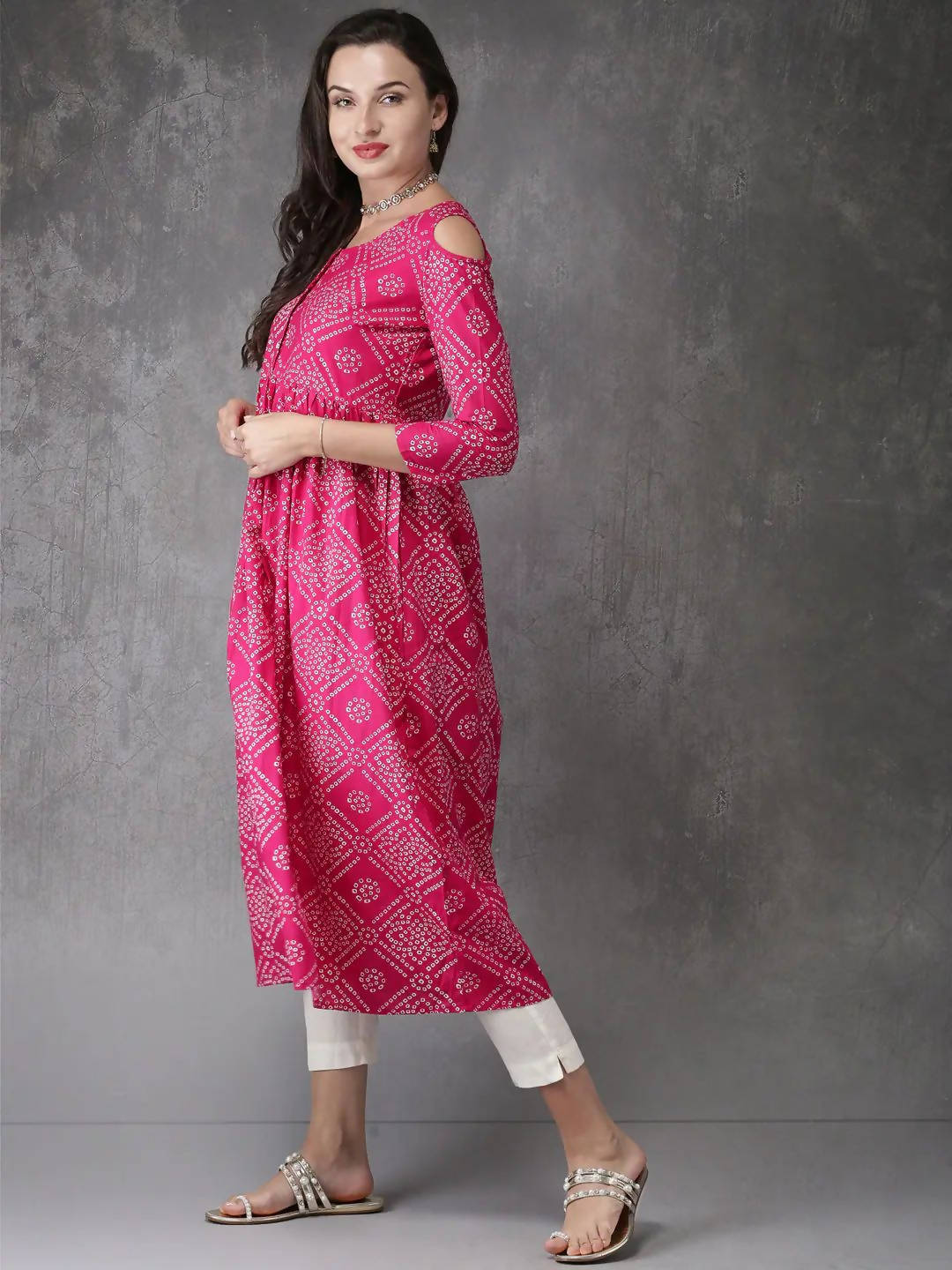 Vamika Pink Cotton Printed Party/Casual Wear Kurti