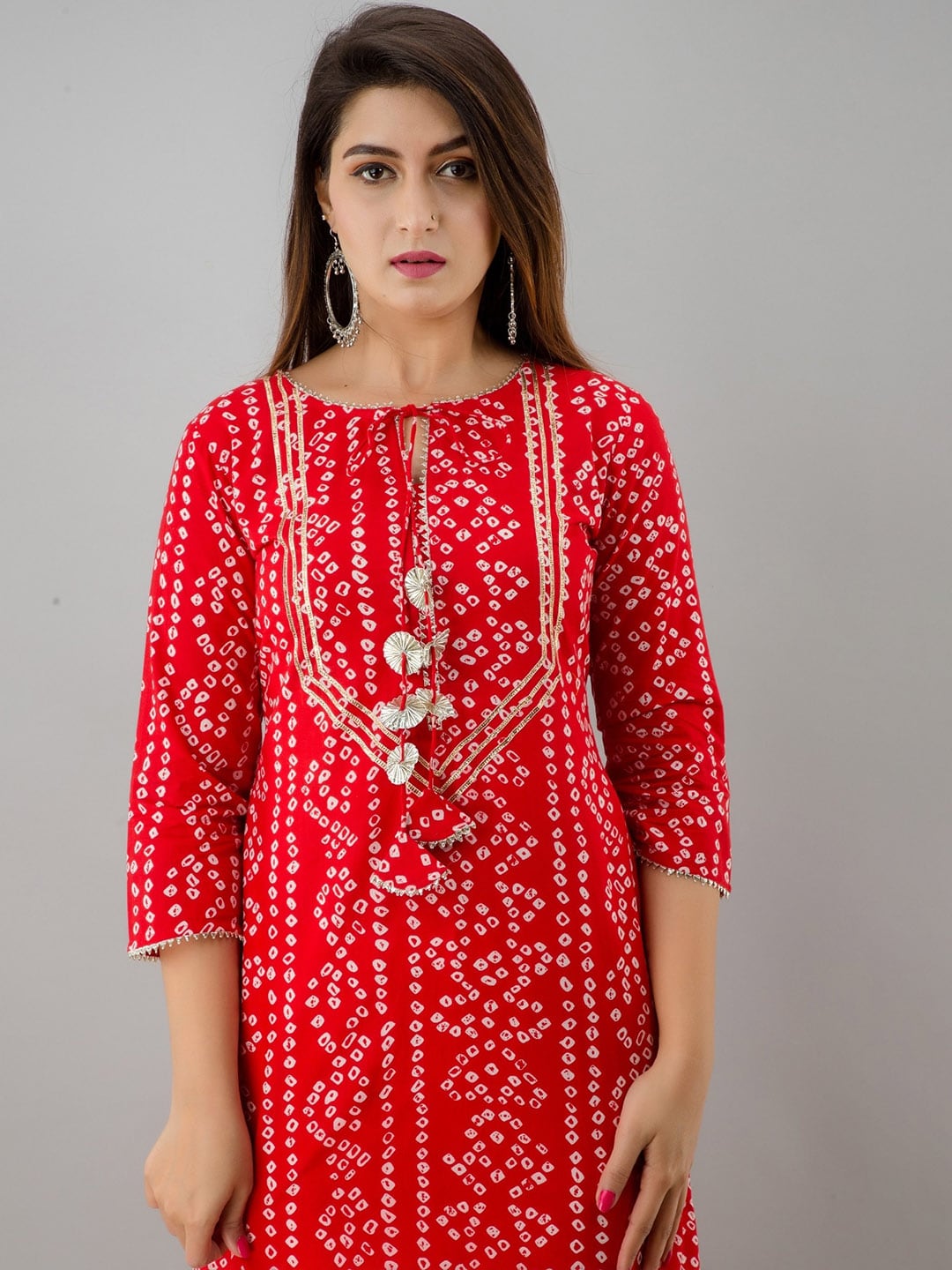 HERE&NOW Red & White Bandhani Printed Gotta Patti Straight Kurta