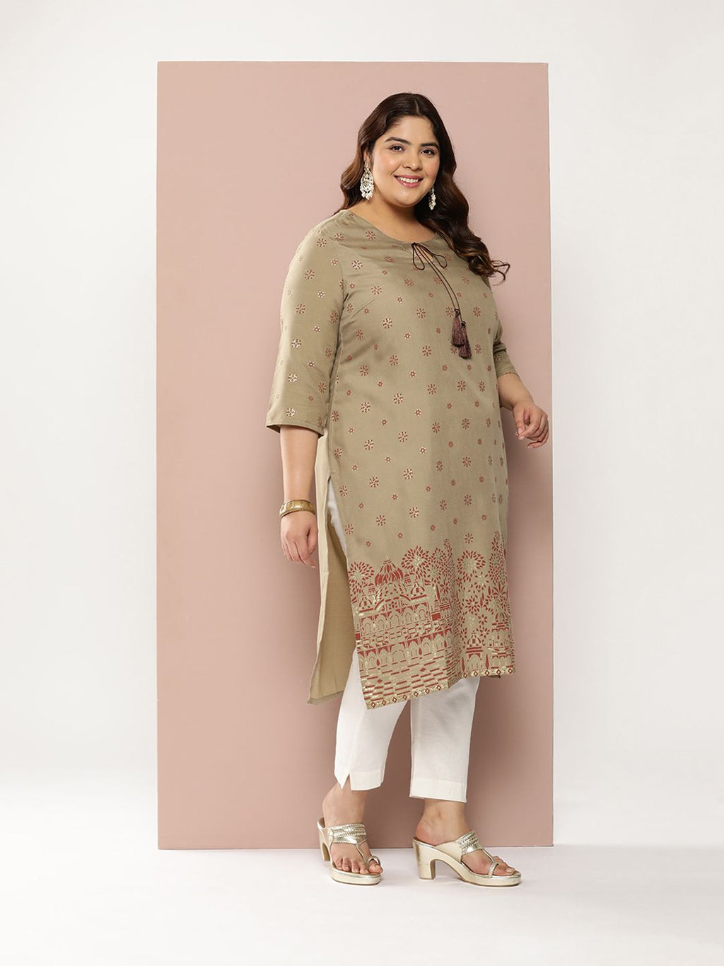 Sztori Plus Size Ethnic Motifs Tie-Up Neck Kurta