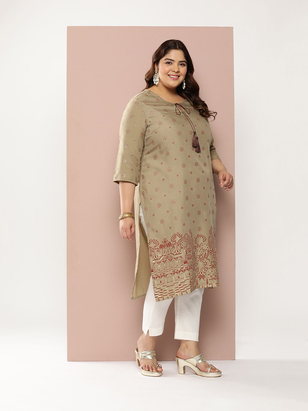 Sztori Plus Size Ethnic Motifs Tie-Up Neck Kurta