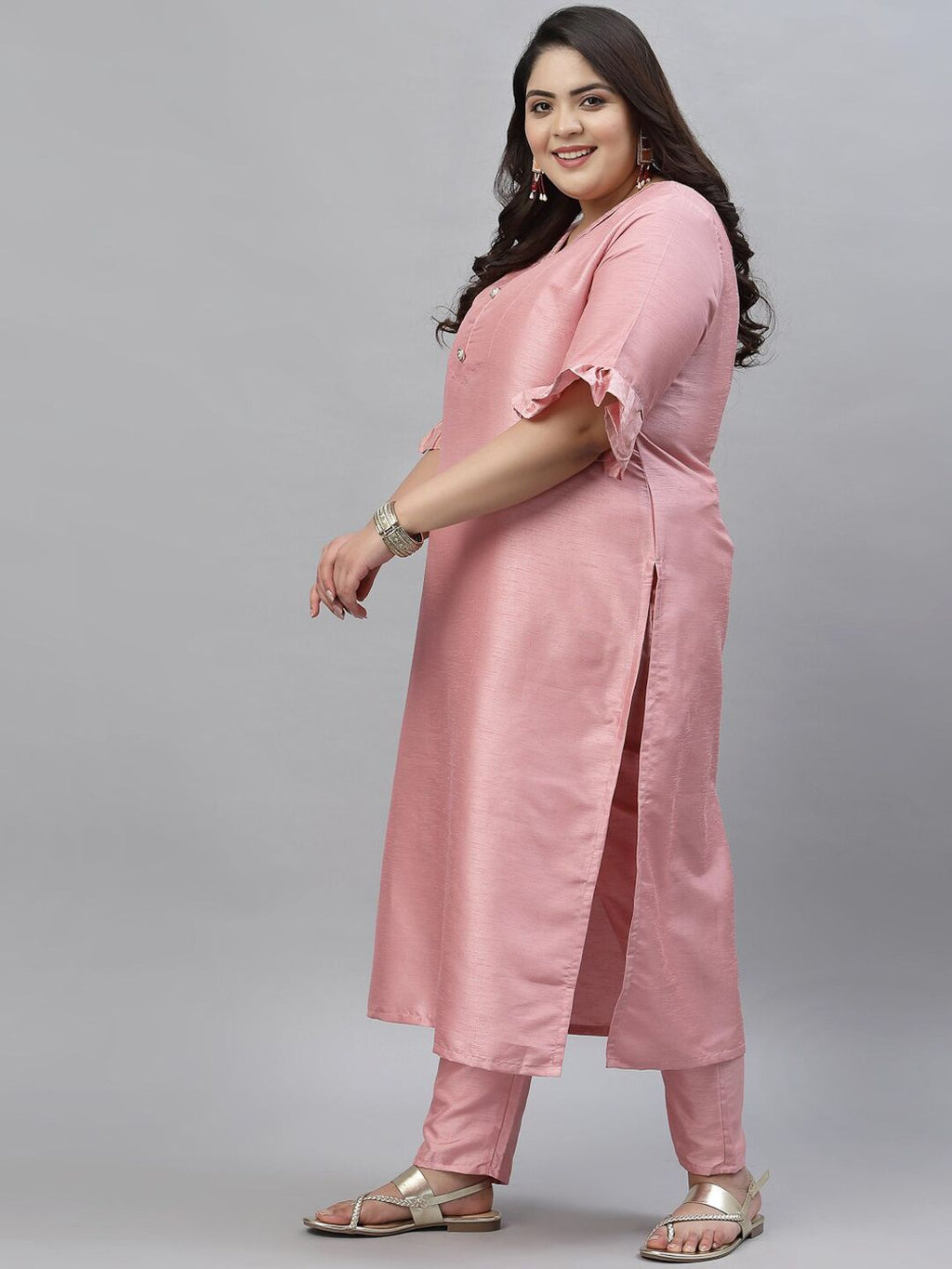 Sztori V Neck Regular Straight Kurta with Trousers
