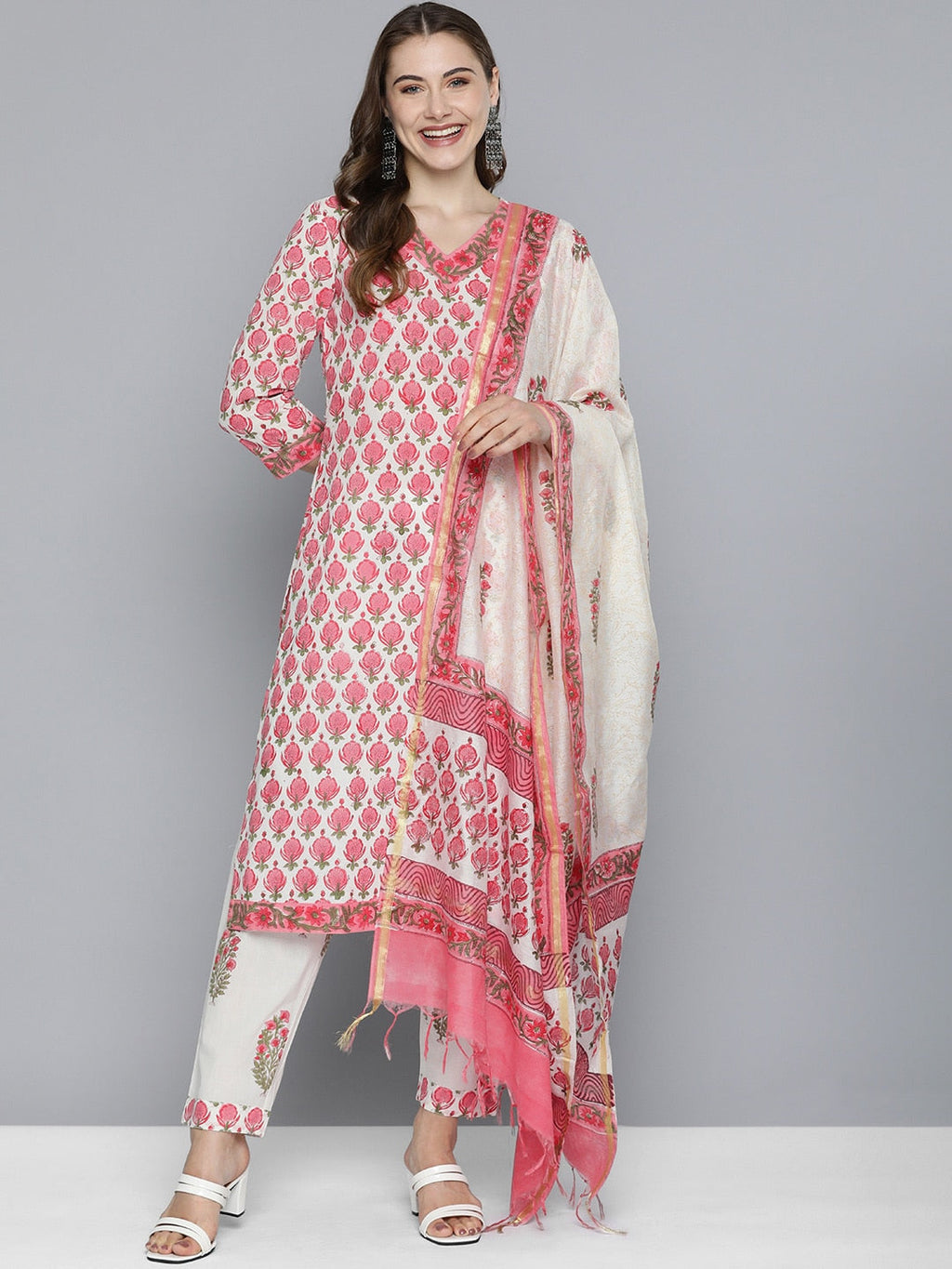 HERE&NOW Women Floral Printed Regular Pure Cotton Kurta with Trousers & With Dupatta