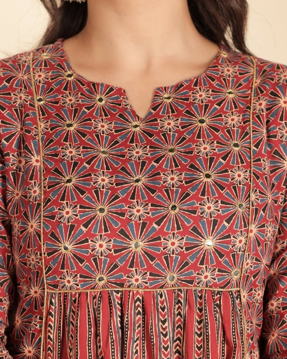 Aramya Red Soft Cotton Geometric Print Panelled Kurta Set for Women