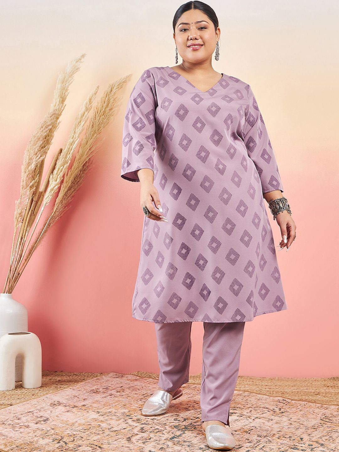 Sztori Printed V-Neck Straight Kurta With Trouser