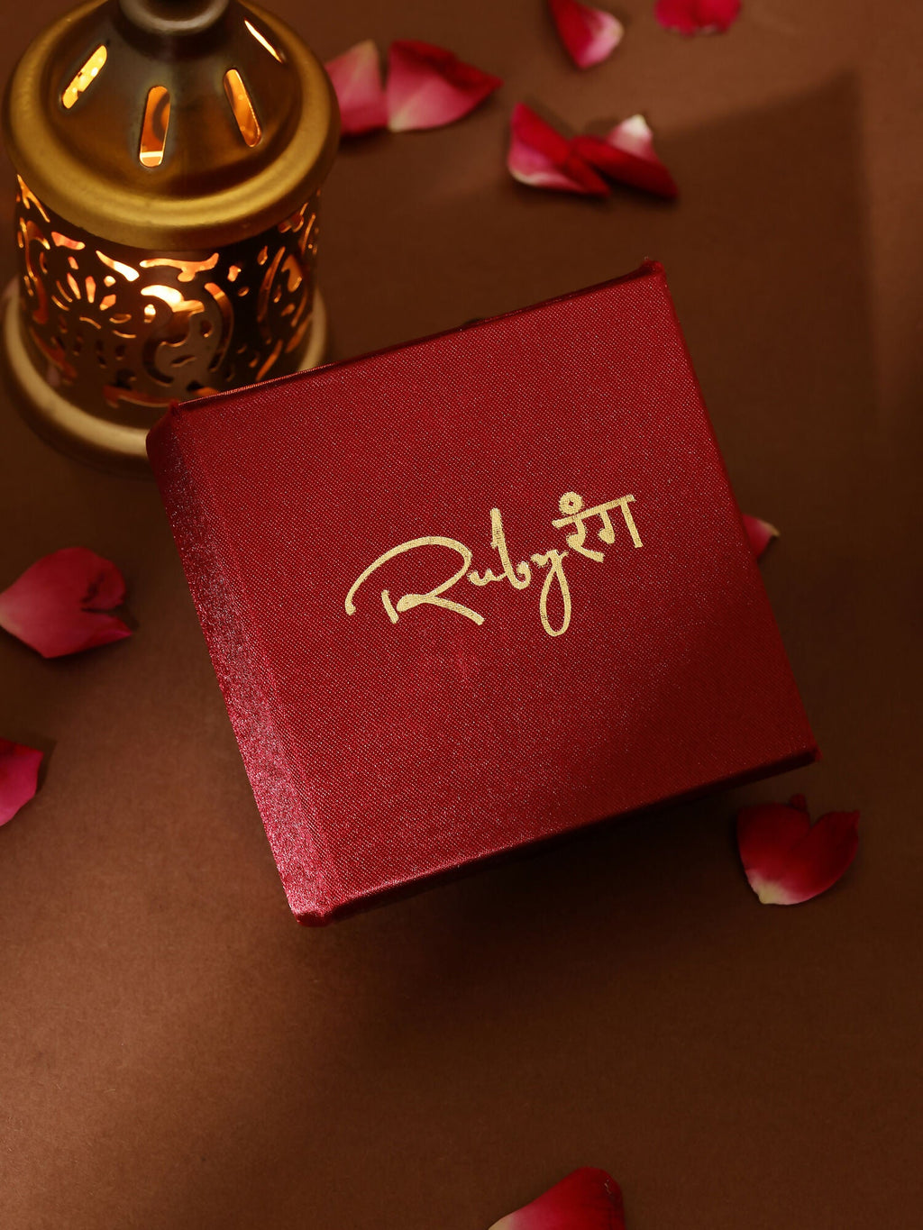 Ruby Raang Gold Square Kundan Maang Tikka