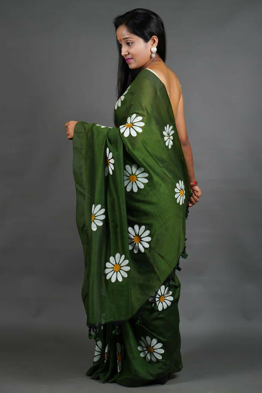 Exclusive Collection Deep Green Pure Cotton Saree With Sunflower Design