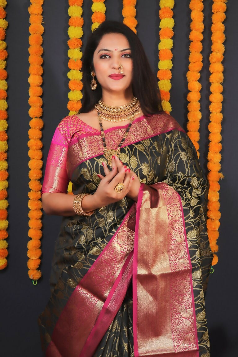 Jyoti Fashion Women's Black Kanjivaram Silk Zari Woven Saree with Blouse
