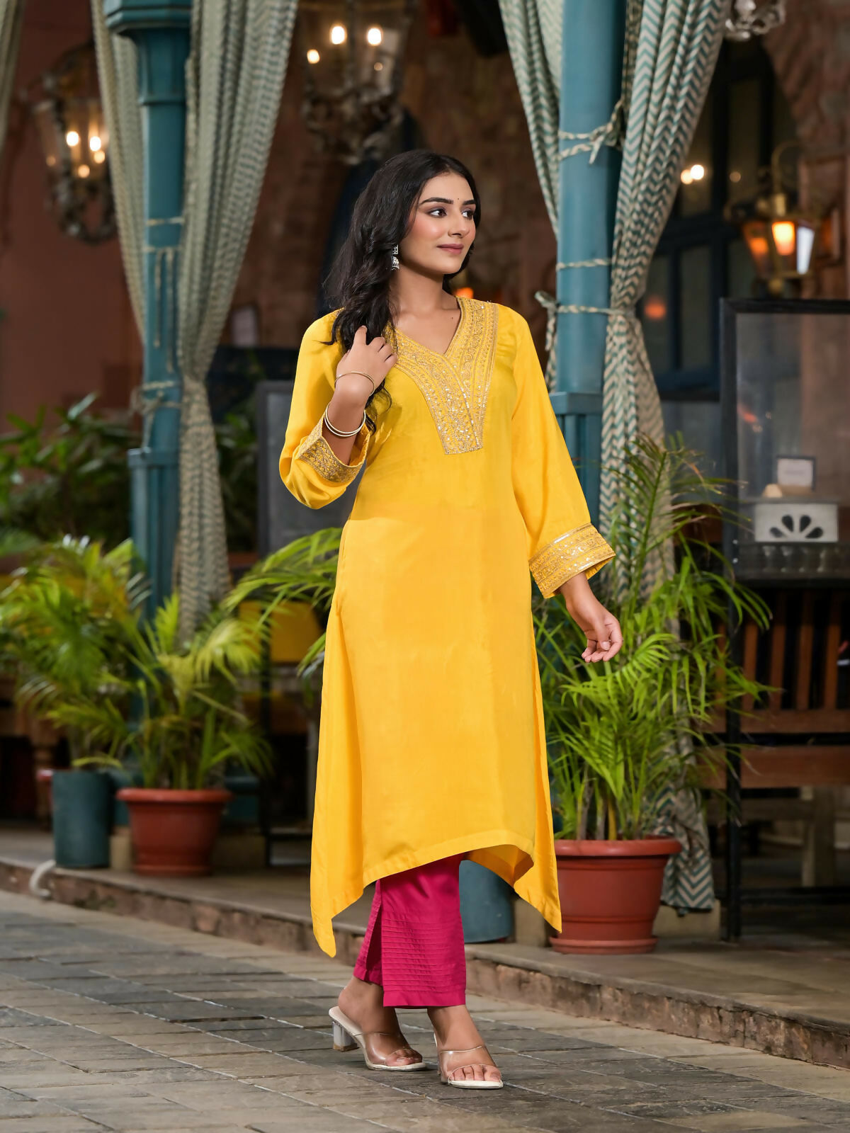 Juniper Women's Yellow Solid Viscose Kurta & Pant Set With Zari Work & Sequins