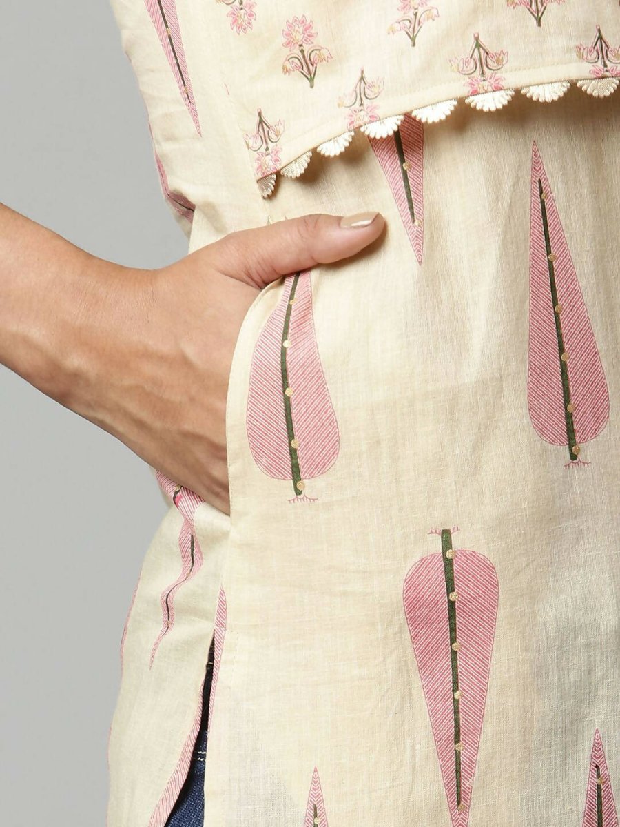 Ahalyaa Womens Chiku Pure Cotton Printed Kurtas