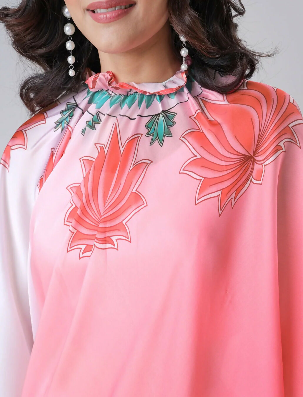 Vastranavya Blush Pink Freehand Floral Print Ready to Wear Saree
