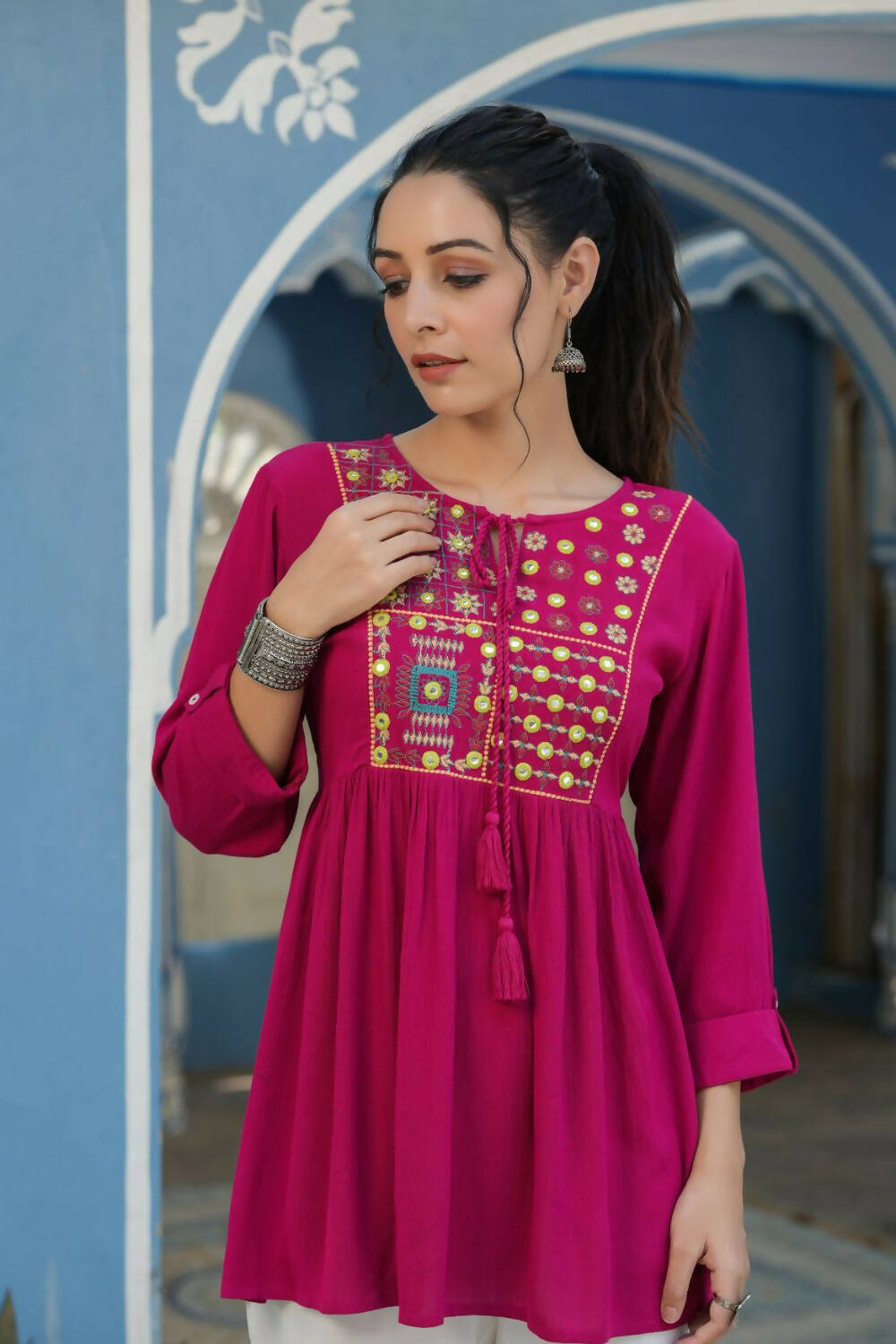 Juniper Women's Fuchsia Rayon Crepe Embroidered Straight Tunic