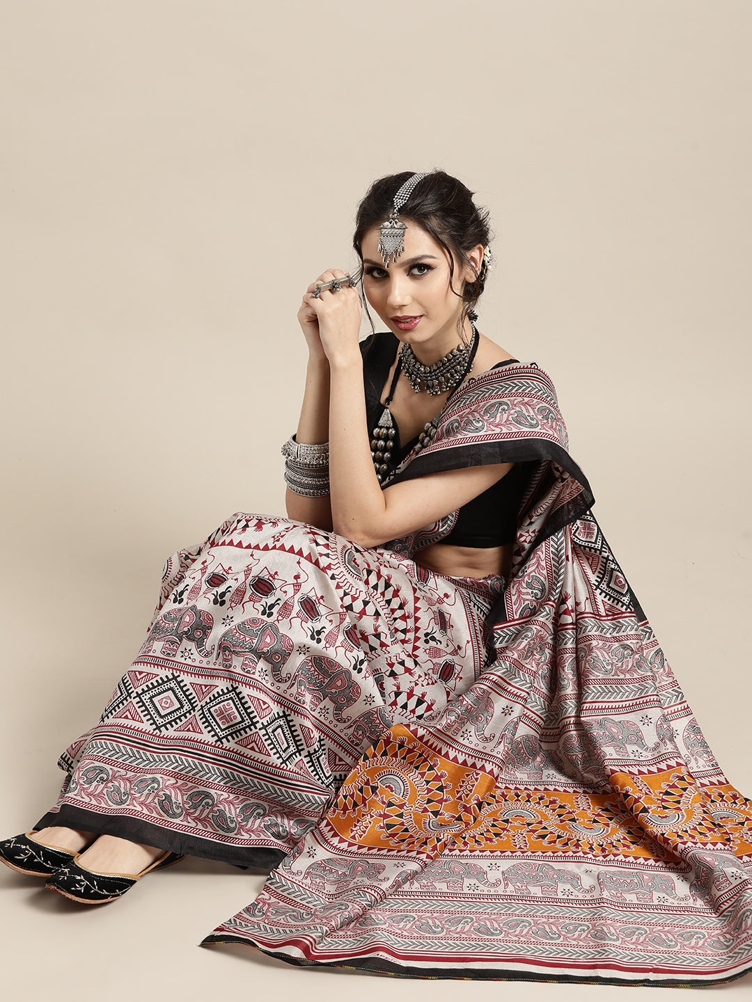 Saree Mall Warli Saree with Sleek border