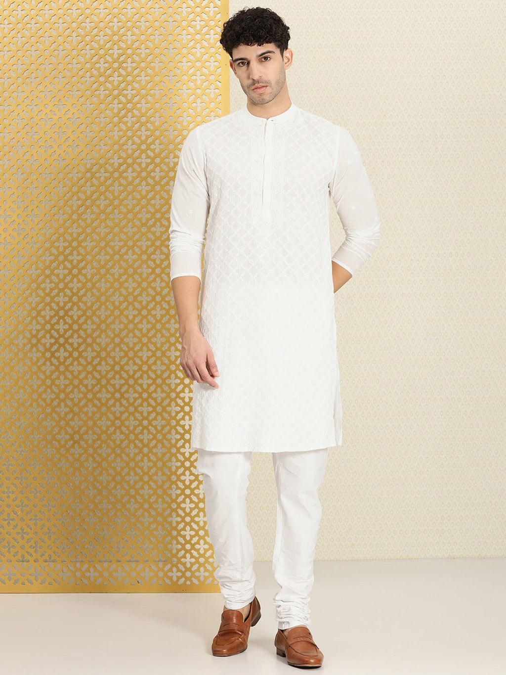 House of Pataudi Men Chikankari Embroidered Pure cotton Jashn Kurta with Churidar