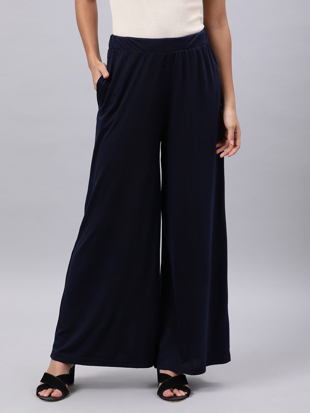 Souchii Women Blue Knitted Palazzos