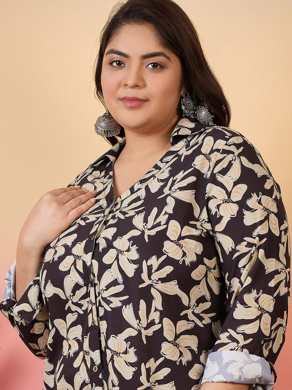 Sztori Plus Size Floral Printed Shirt Collar Roll-Up Sleeves Crepe Pathani Kurta