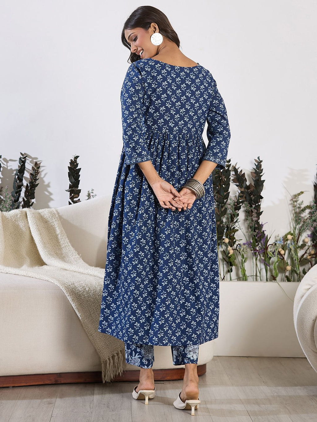 Indo Era V-Neck Floral Printed Empire Pure Cotton Kurta with Trouser