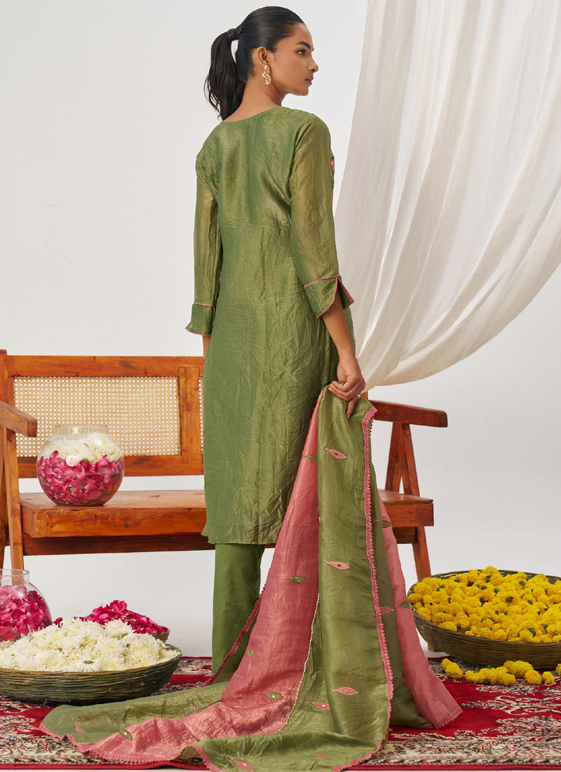 Vegaa Fashion Peach Organza Embroidered Party Wear Suit