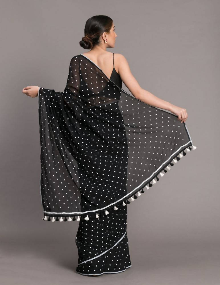 Suta Black White Polka Dots Printed Pure Cotton Saree