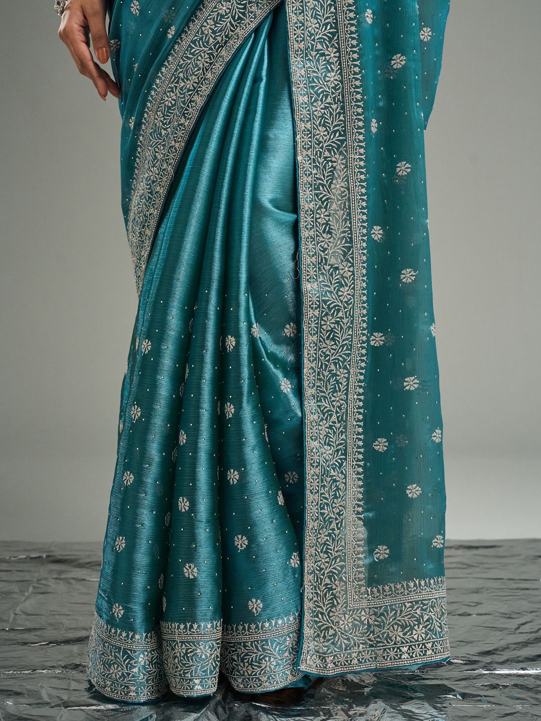 kasee Floral Embroidered Silk Blend Saree