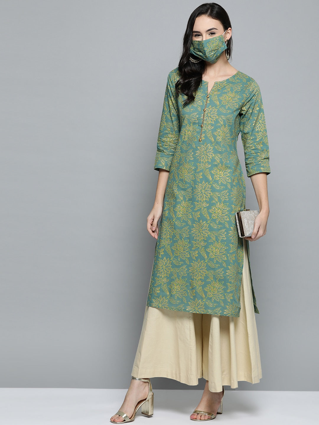 HERE&NOW Women Green & Golden Printed Straight Kurta