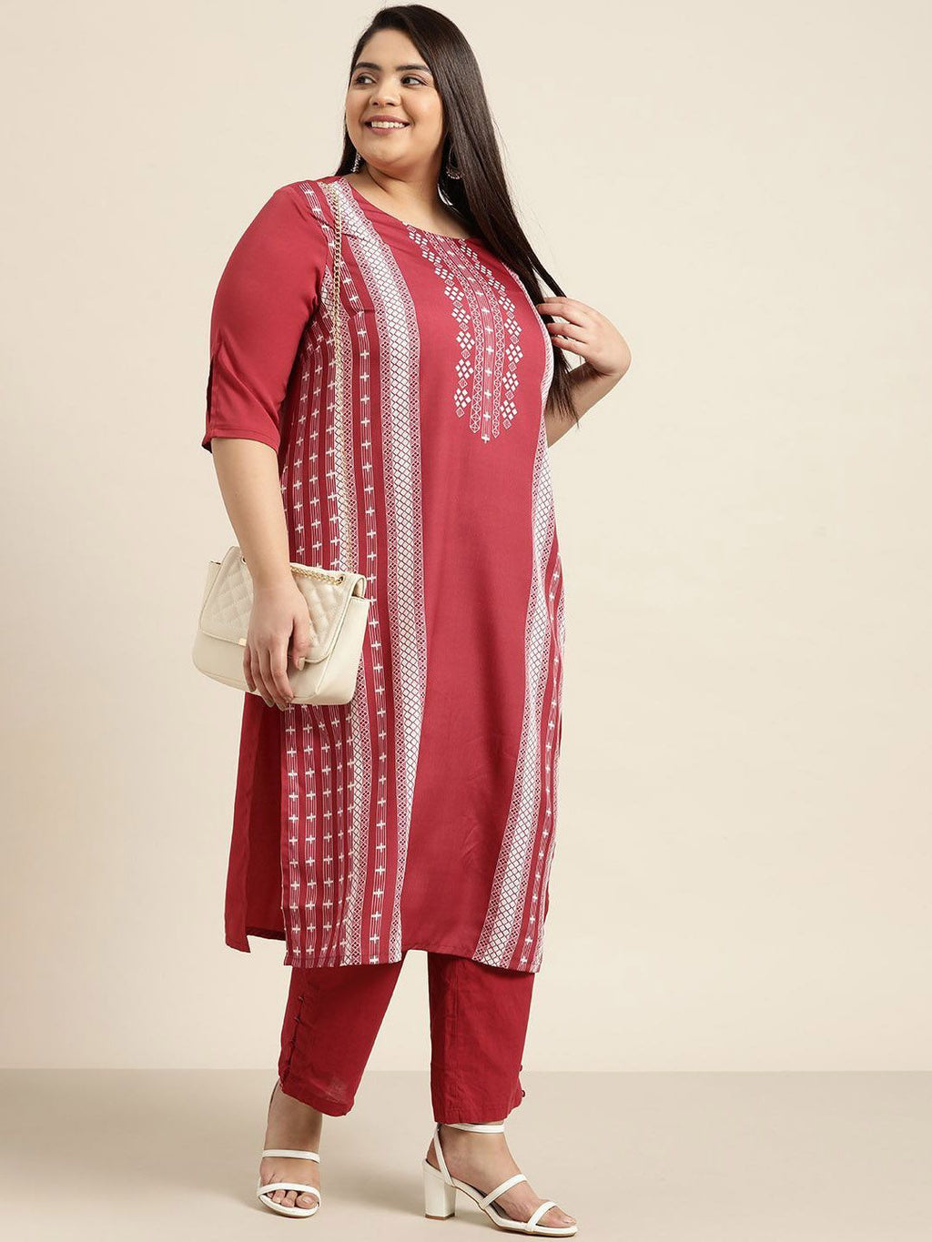 Sztori Plus Size Geometric Printed Round Neck Straight Kurta
