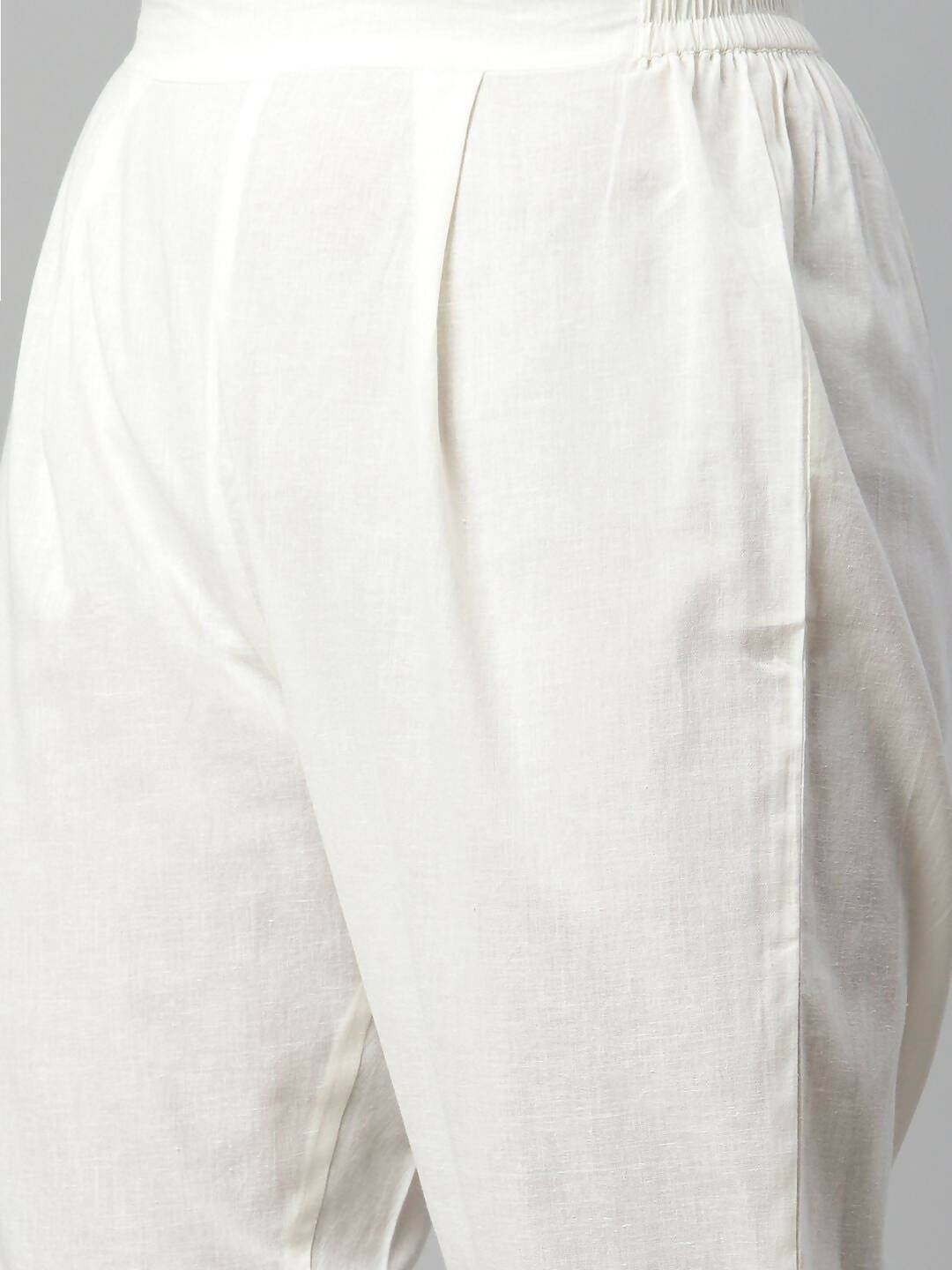 Ahalyaa Womens Off White Pure Cotton Printed Kurta Pant Set