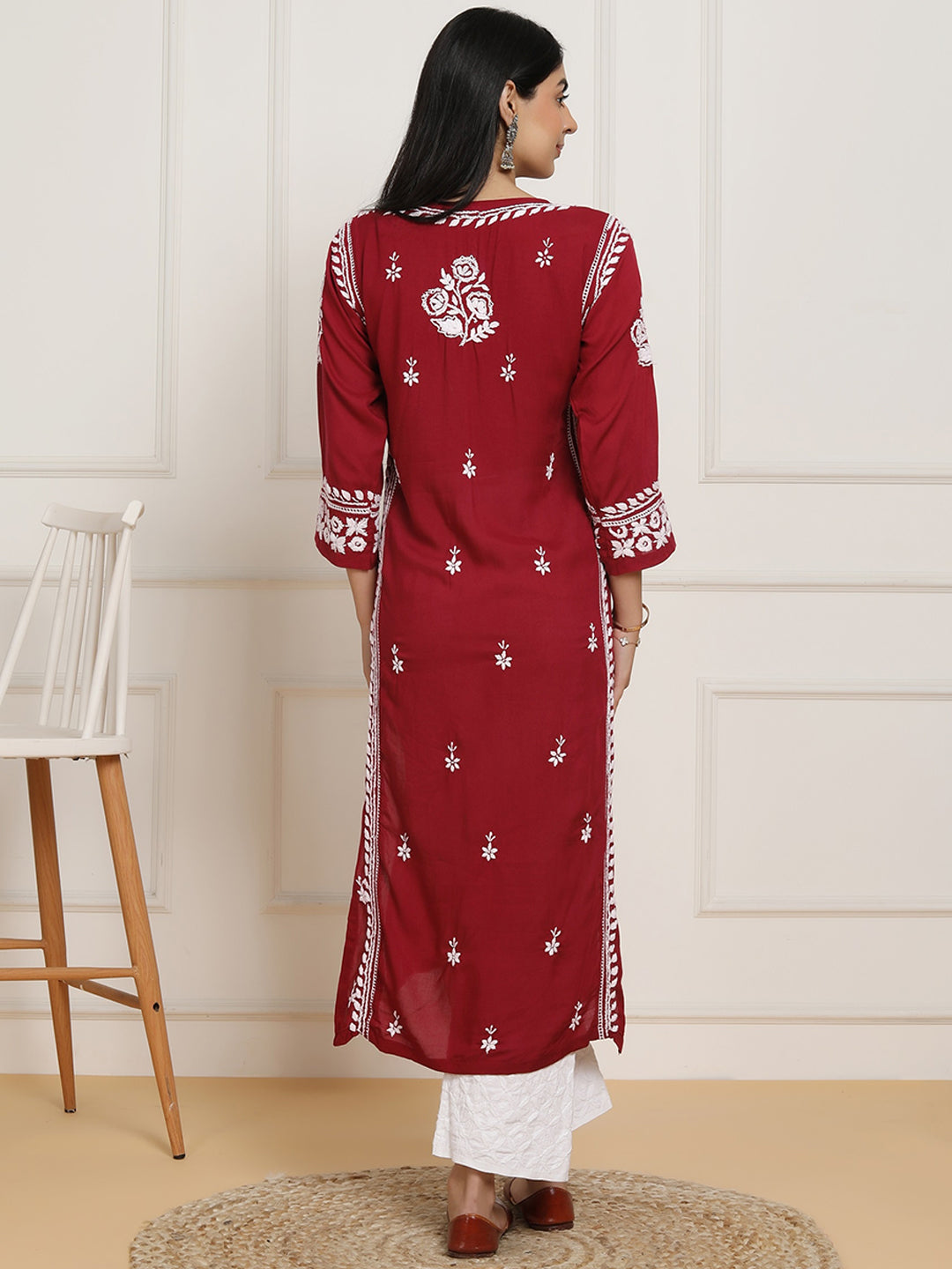 HOUSE OF KARI Floral Embroidered Chikankari Pure Cotton Kurta